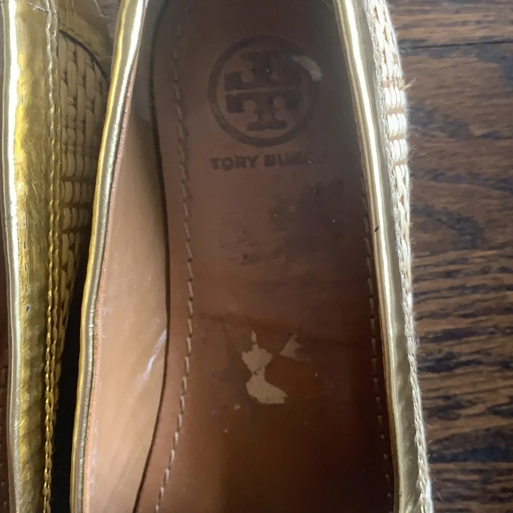 Tory Burch Cream Woven Tassel Loafers with Gold Trim